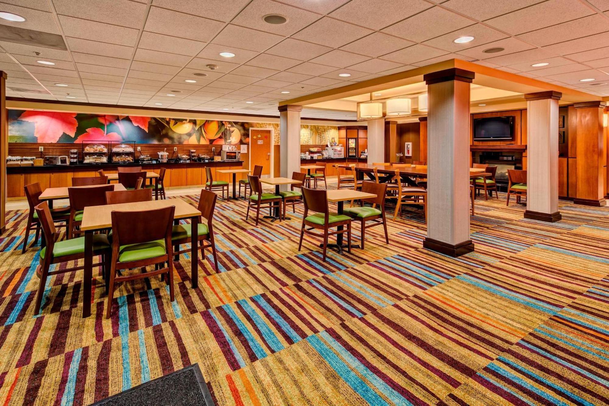 Fairfield Inn & Suites Memphis Олив-Бранч Экстерьер фото